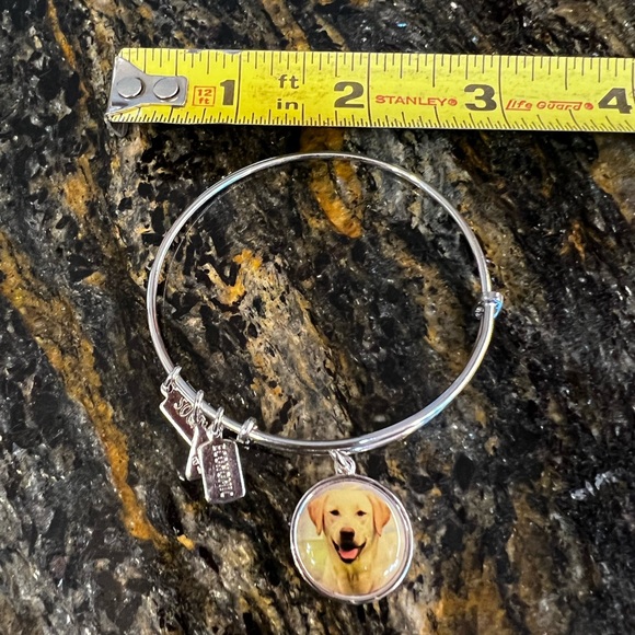 Wind and Fire bangle style Yellow Lab bracelet - Picture 2 of 6